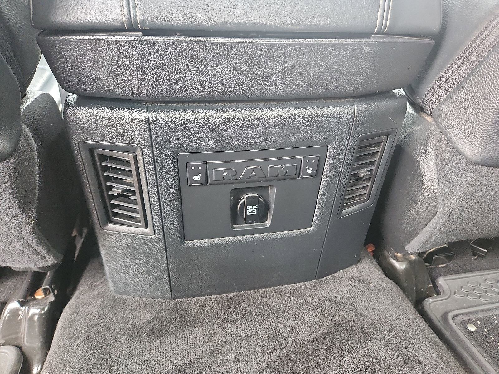 Used 2017 RAM 2500 Limited AWD/4WD image 9