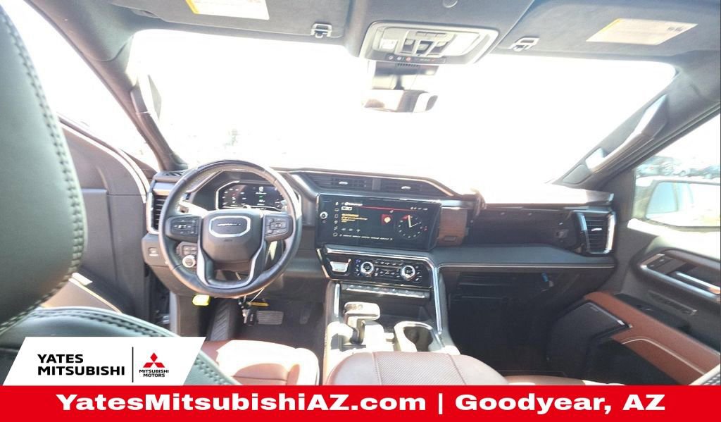 Used 2025 GMC Sierra 1500 Denali Ultimate image 10