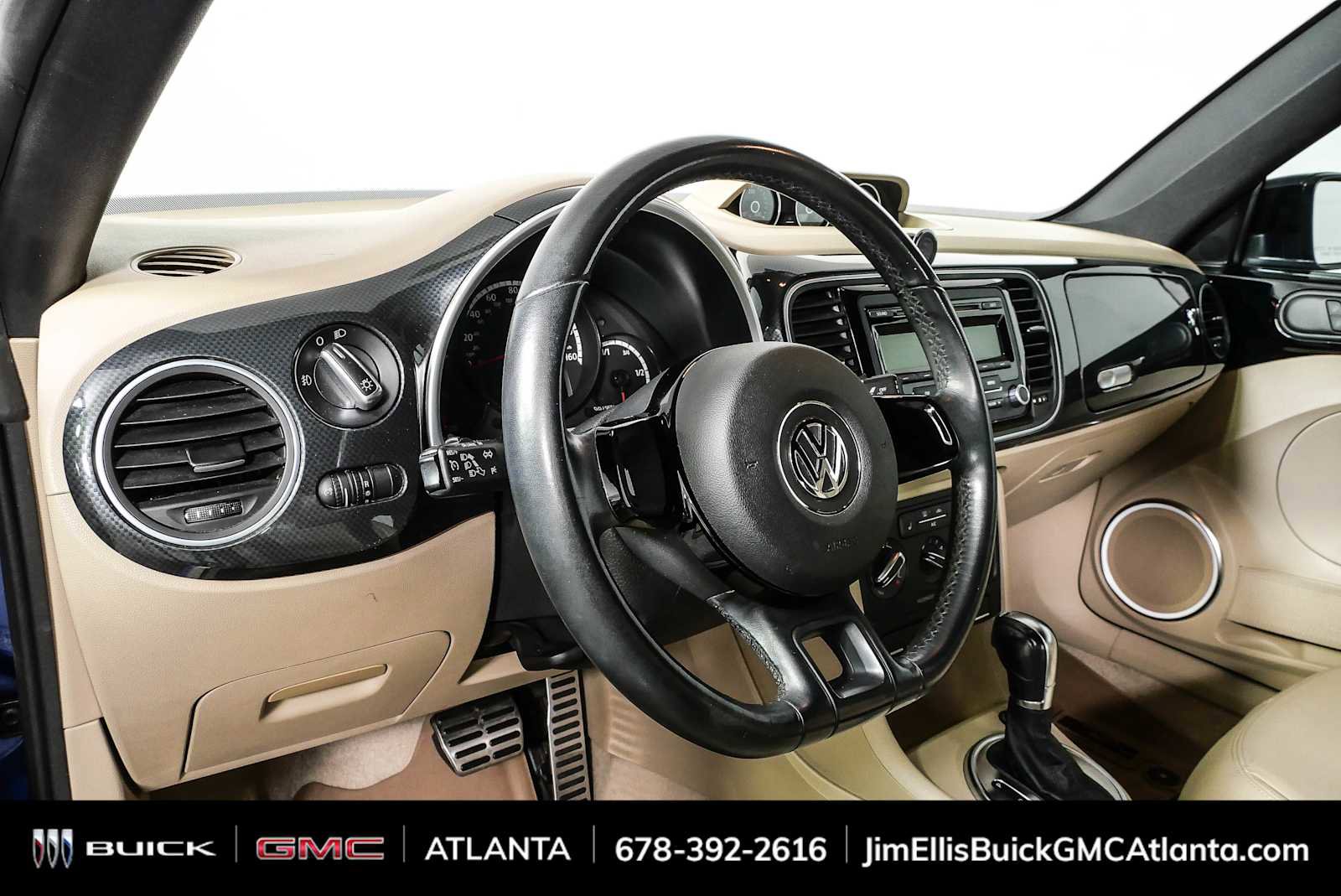 Used 2013 Volkswagen Beetle 2.0T FWD image 4