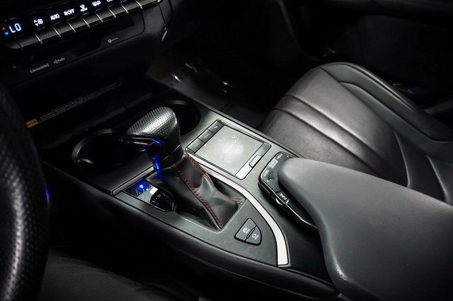 Certified 2021 Lexus UX 250h F Sport w/ Accessory Package (Z2) image 17