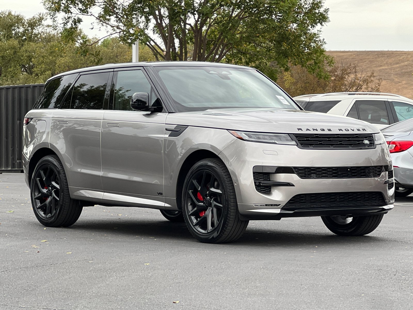 New 2026 Land Rover Range Rover Sport Dynamic SE AWD/4WD image 8