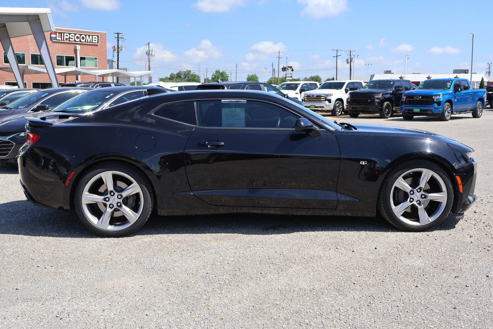 Used 2018 Chevrolet Camaro SS RWD image 5