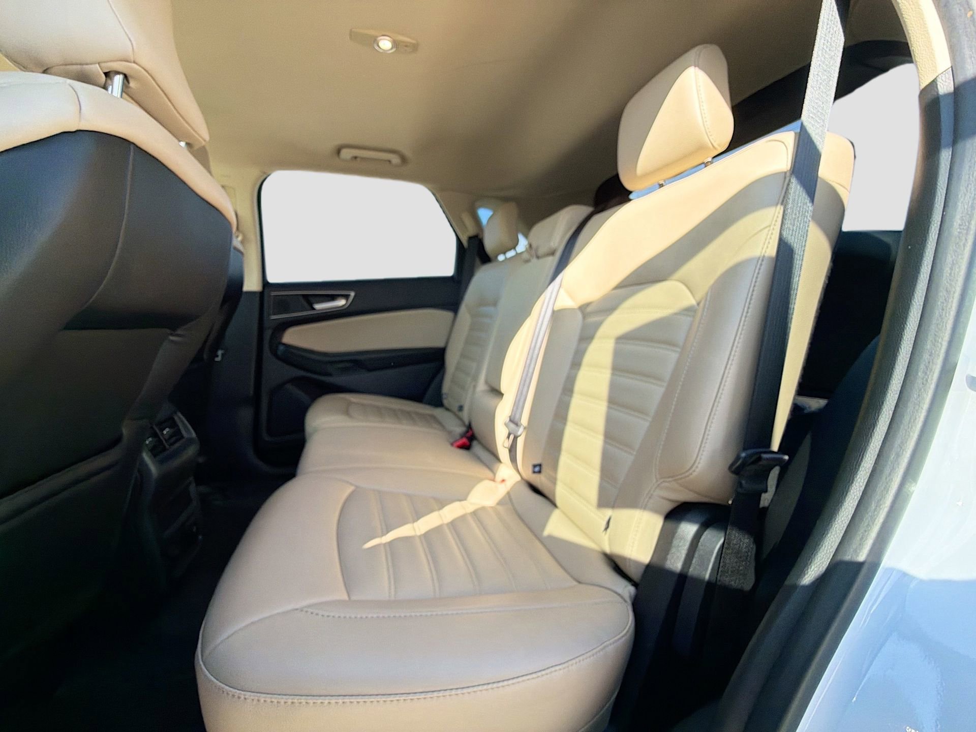 Used 2022 Ford Edge SEL w/ Convenience Package image 29