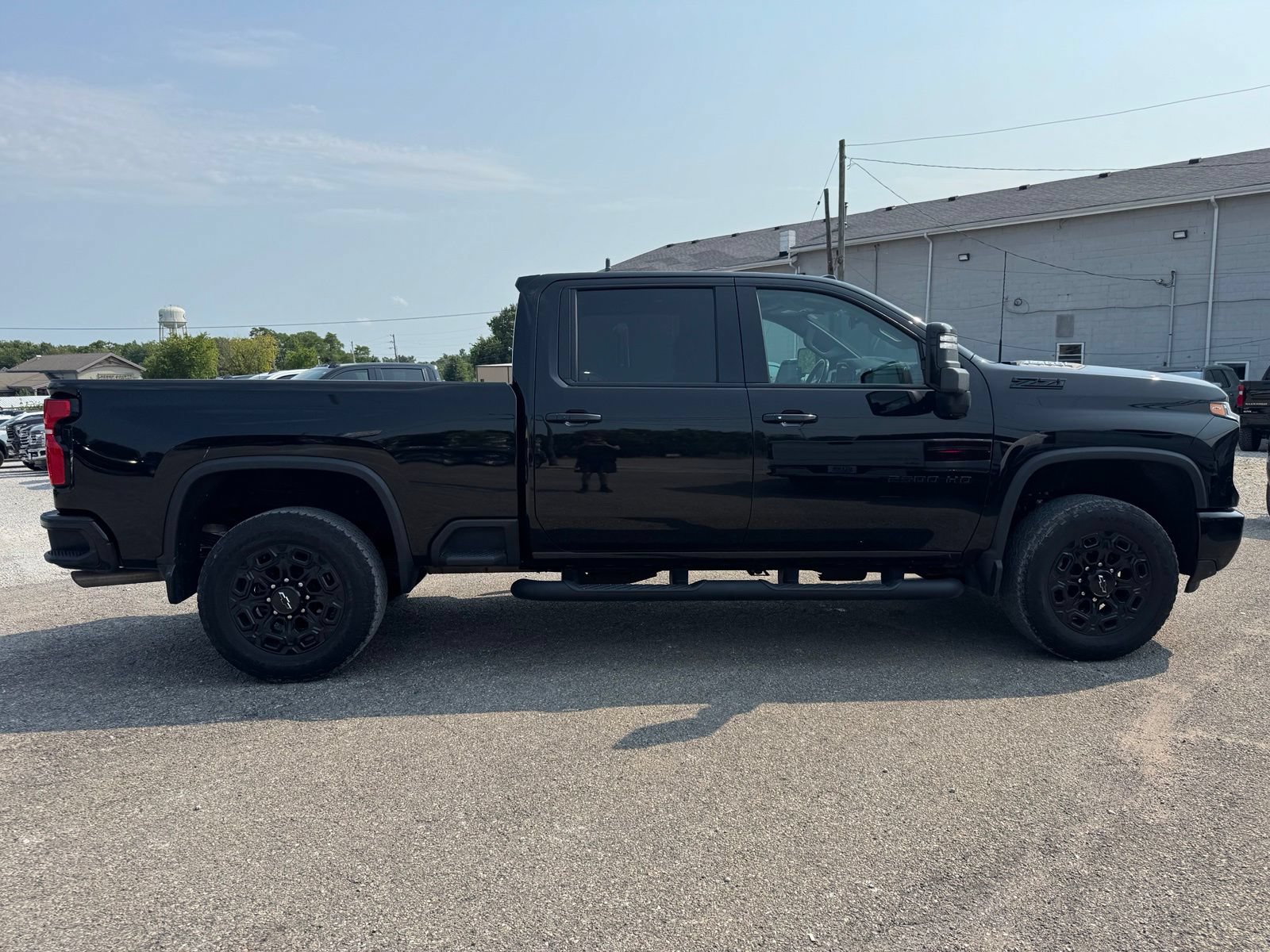 Used 2024 Chevrolet Silverado 2500 LTZ w/ LTZ Plus Package AWD/4WD image 6