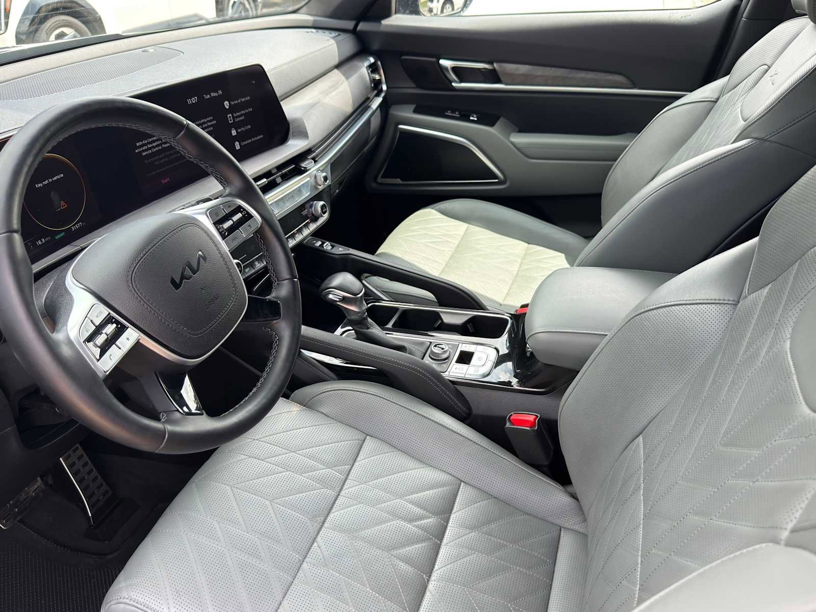 Certified 2023 Kia Telluride SX Prestige X-Line AWD/4WD image 9