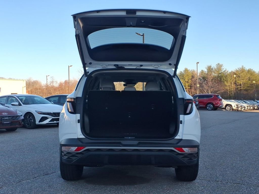 Used 2023 Hyundai Tucson SEL w/ Convenience Package image 10