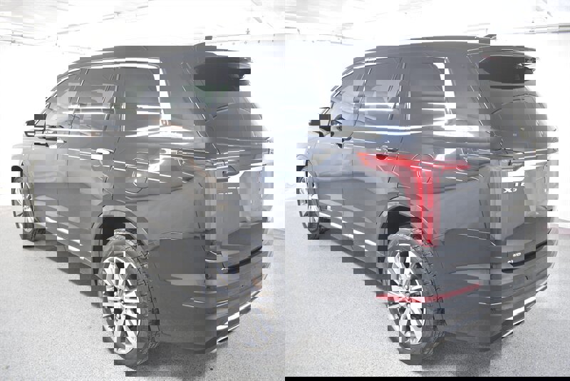 Used 2020 Cadillac XT6 Premium Luxury AWD/4WD image 5