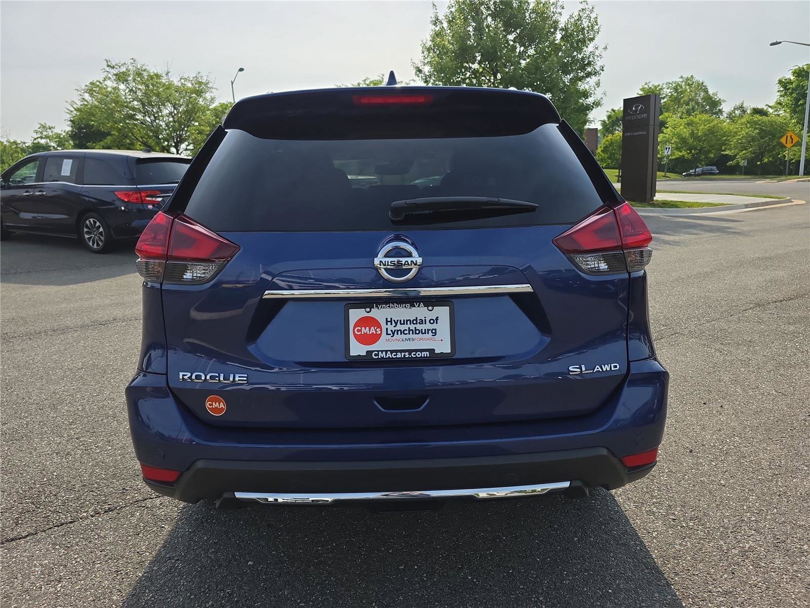 Used 2020 Nissan Rogue SL AWD/4WD image 6