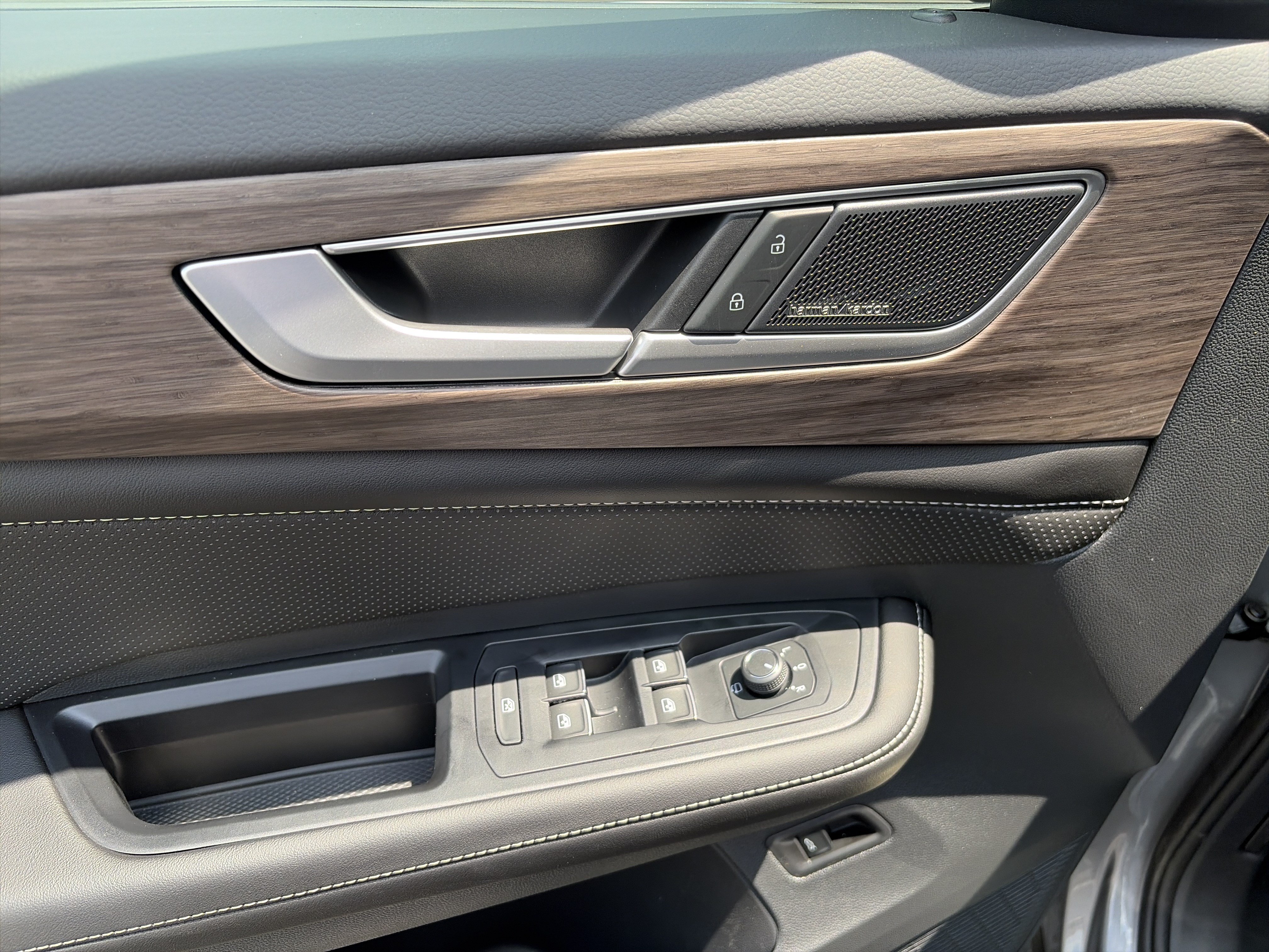 New 2026 Volkswagen Atlas SEL Premium R-Line AWD/4WD image 11