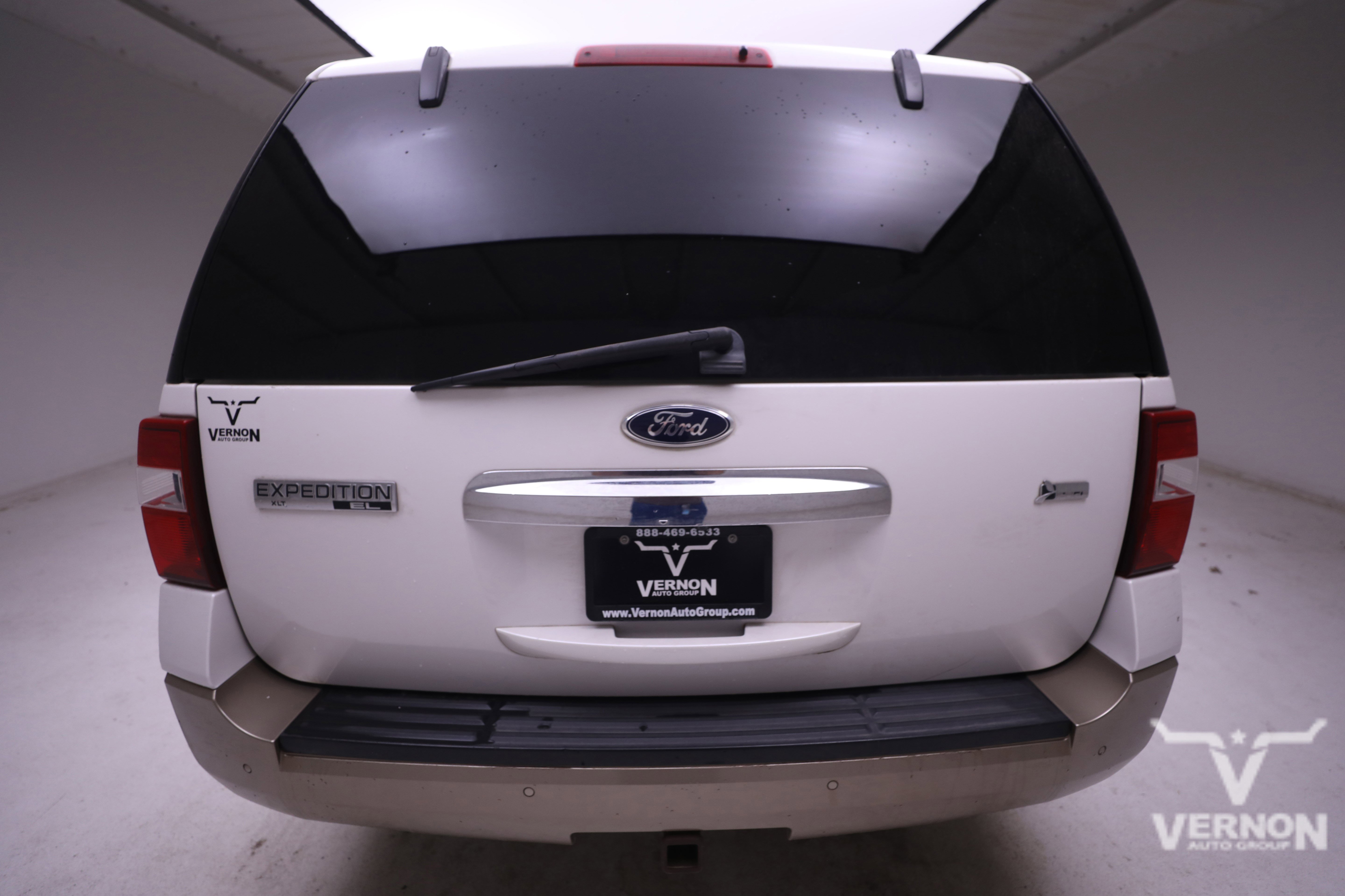 Used 2013 Ford Expedition EL XLT image 4