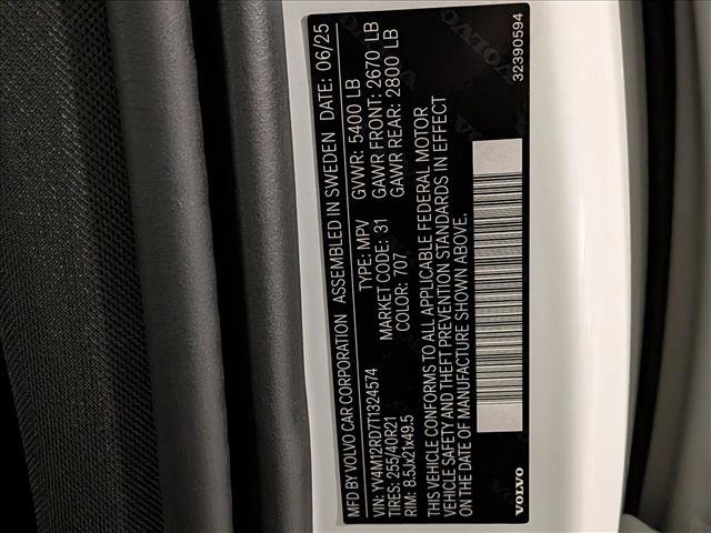 New 2026 Volvo XC60 B5 Ultra w/ Climate Package image 20