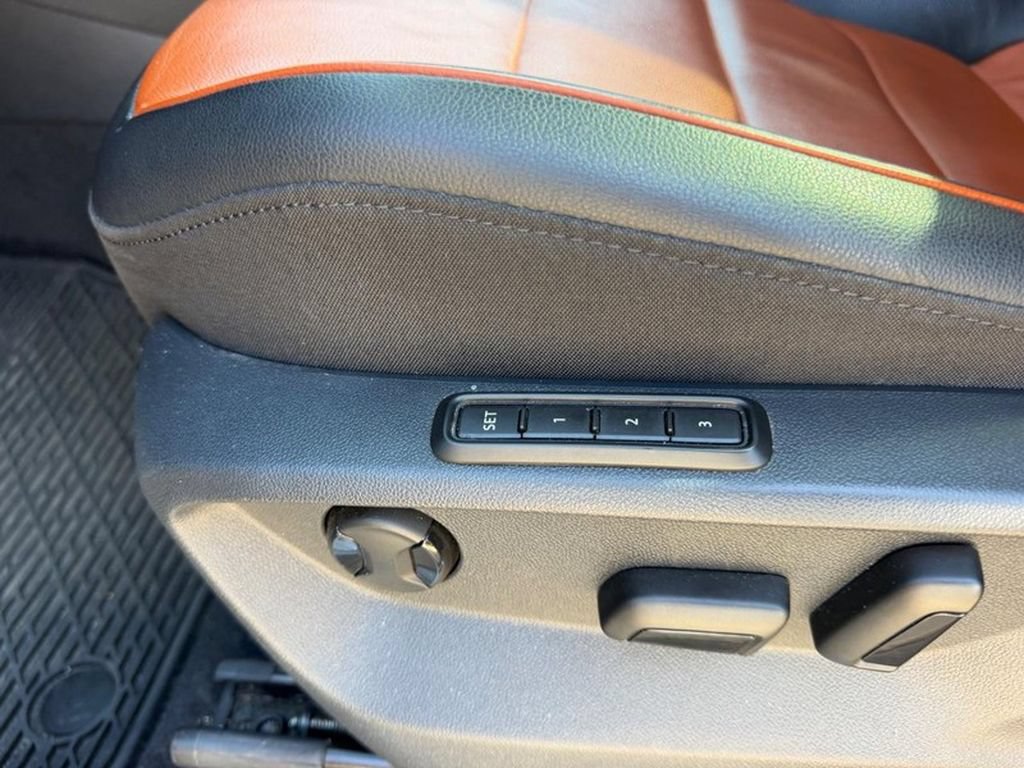 Used 2019 Volkswagen Tiguan SEL Premium AWD/4WD image 21