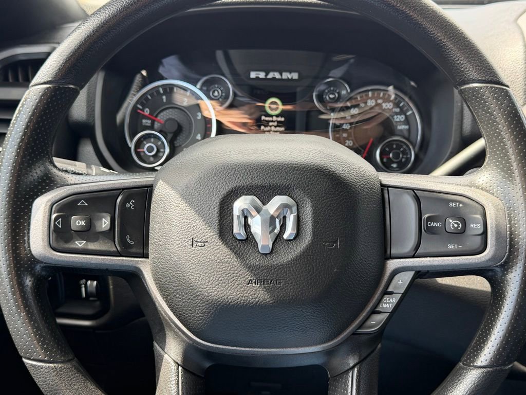 Used 2024 RAM 2500 Tradesman w/ Chrome Appearance Group image 11