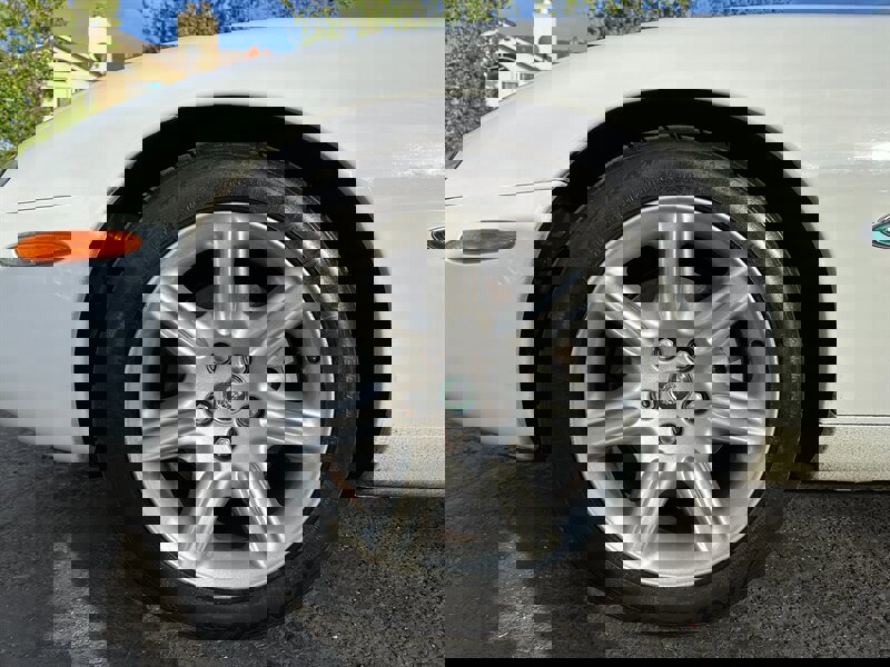 Used 2000 Jaguar XK8 Convertible image 9