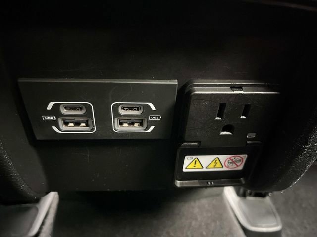 Used 2021 Jeep Cherokee Latitude Lux 80th Anniv w/ Quick Order Package 26U 80TH image 6