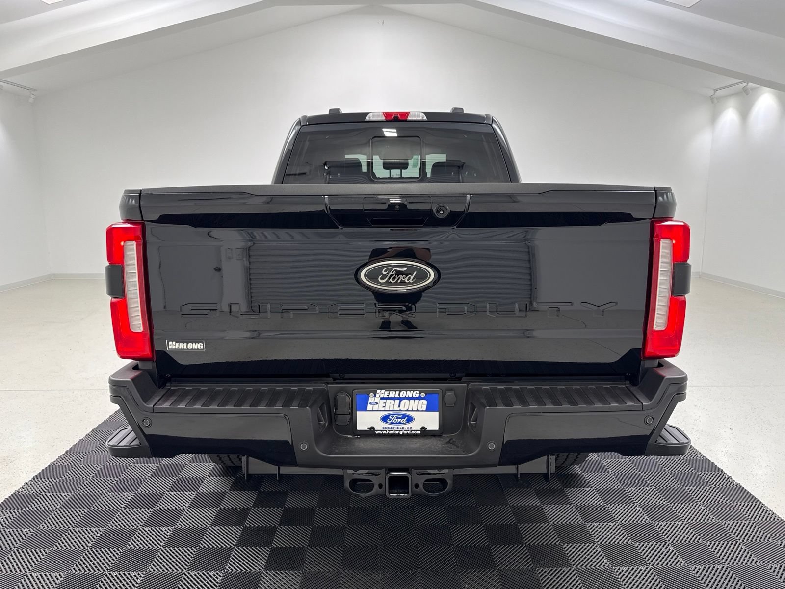 New 2026 Ford F250 Lariat w/ Black Appearance Package AWD/4WD image 6
