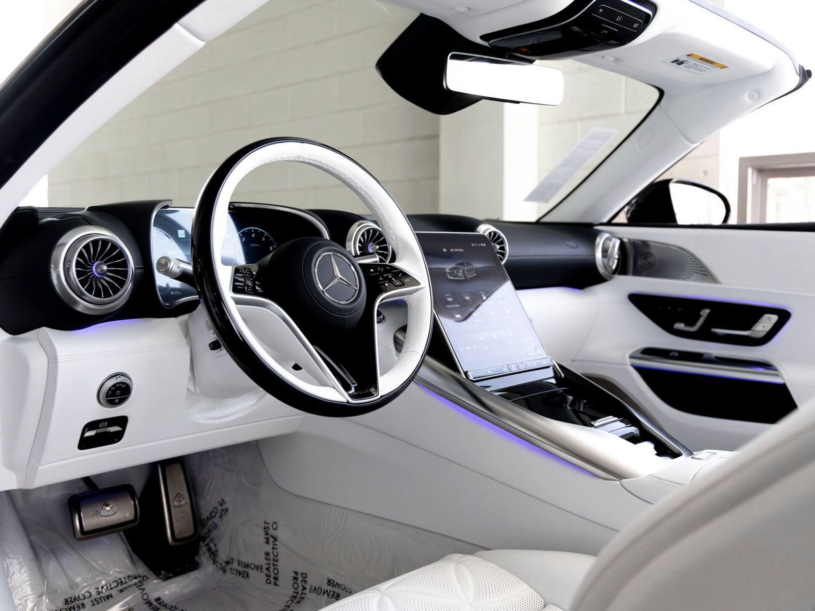 New 2026 Mercedes-Benz Maybach SL 680 image 18