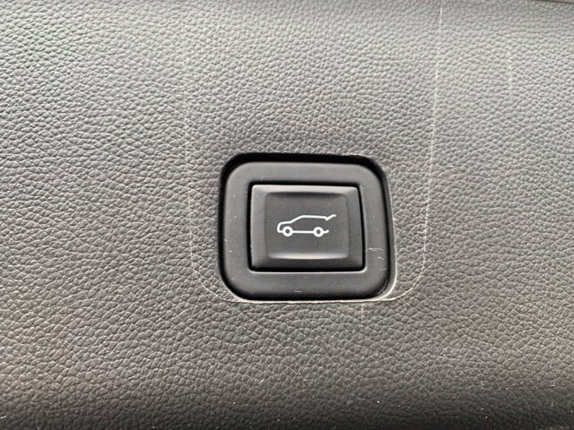 Used 2023 Chevrolet Traverse RS w/ LPO, Floor Liner Package AWD/4WD image 6