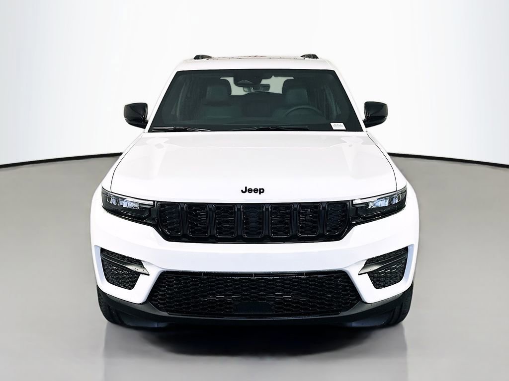 New 2025 Jeep Grand Cherokee Altitude video 2