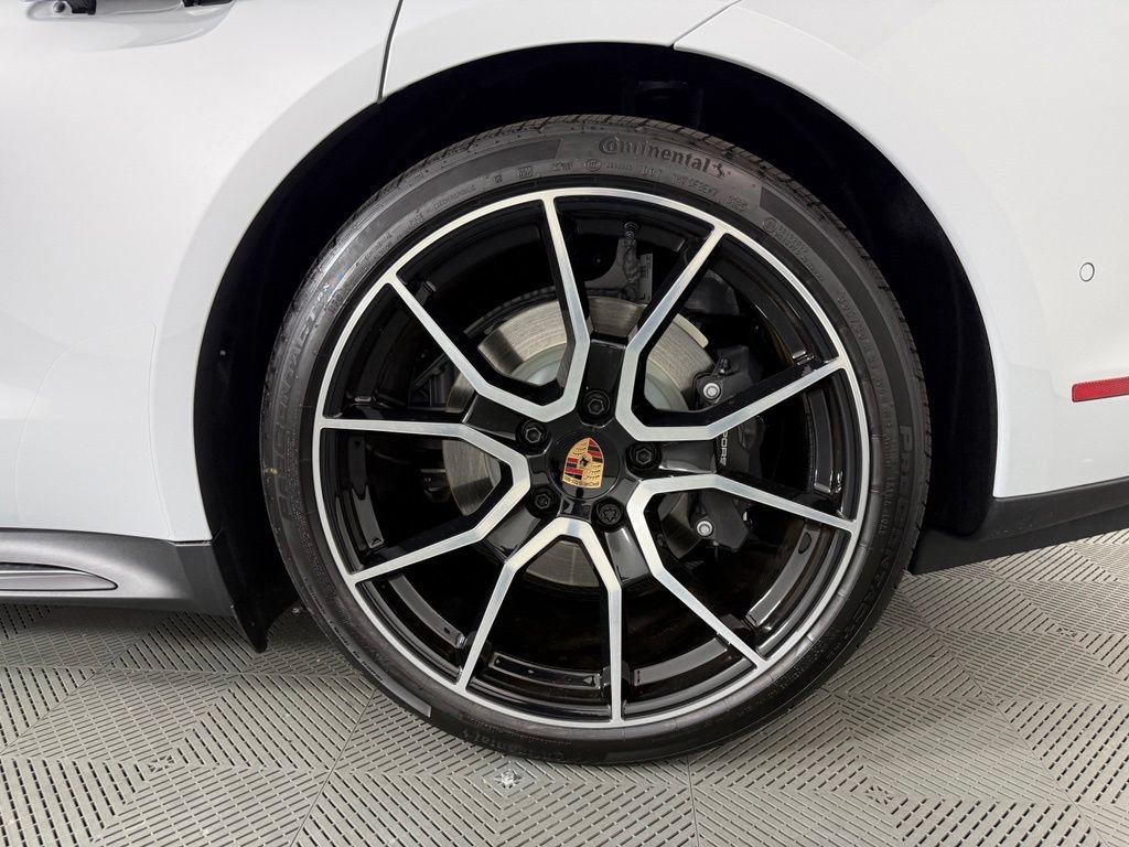 New 2026 Porsche Taycan RWD image 12