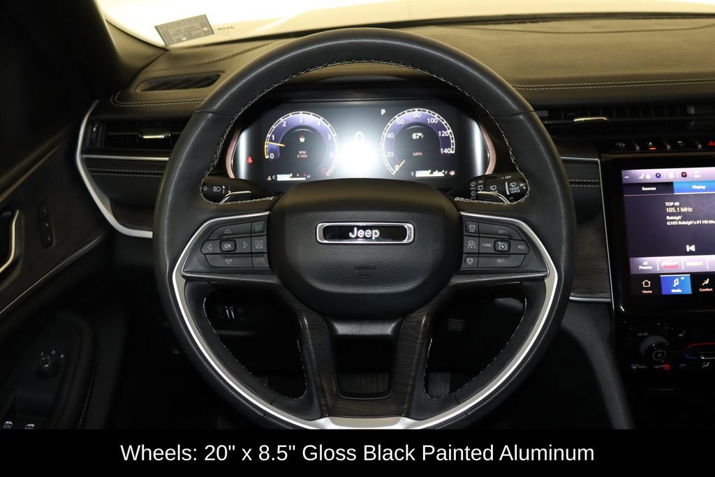 Used 2024 Jeep Grand Cherokee Limited w/ Black Appearance Package image 7