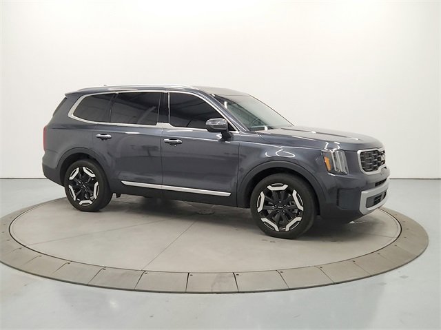 Used 2024 Kia Telluride S w/ S Sunroof Package image 8