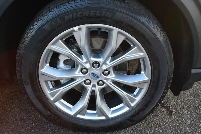 Used 2022 Ford Explorer XLT w/ Equipment Group 202A image 48