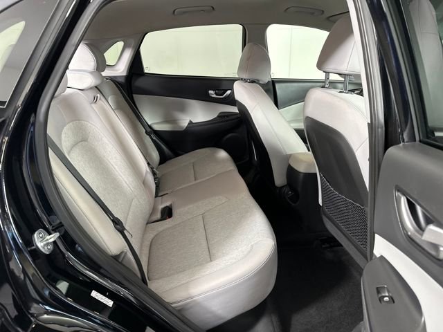 Used 2023 Hyundai Kona SE image 27