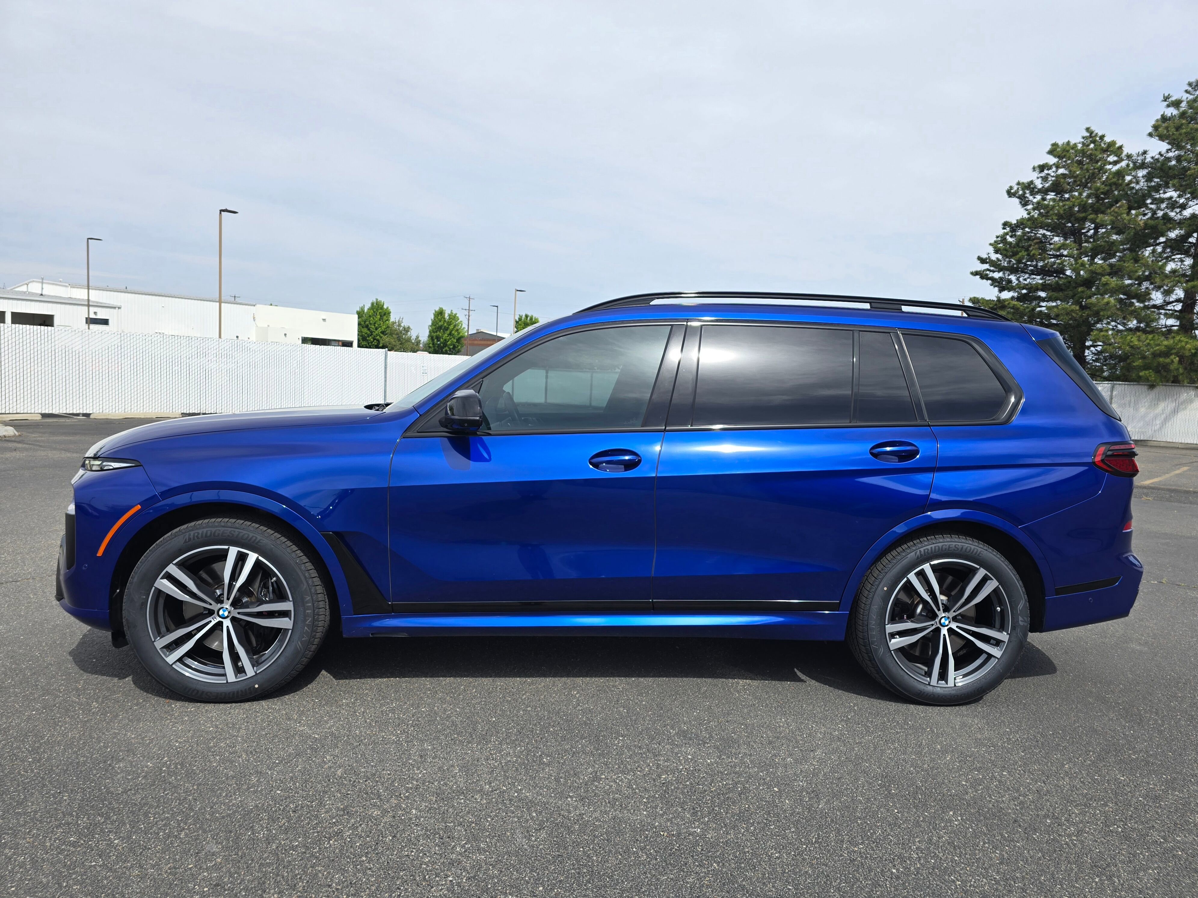 Certified 2024 BMW X7 M60i w/ Executive Package AWD/4WD image 34
