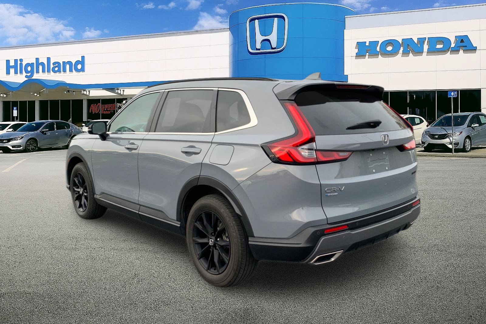 Used 2024 Honda CR-V Sport-L image 3