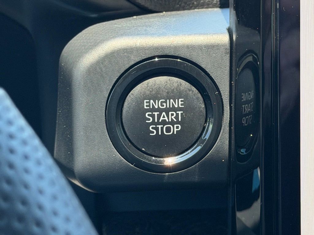 Used 2024 Toyota Tacoma Limited w/ Limited Package (LT) AWD/4WD image 45