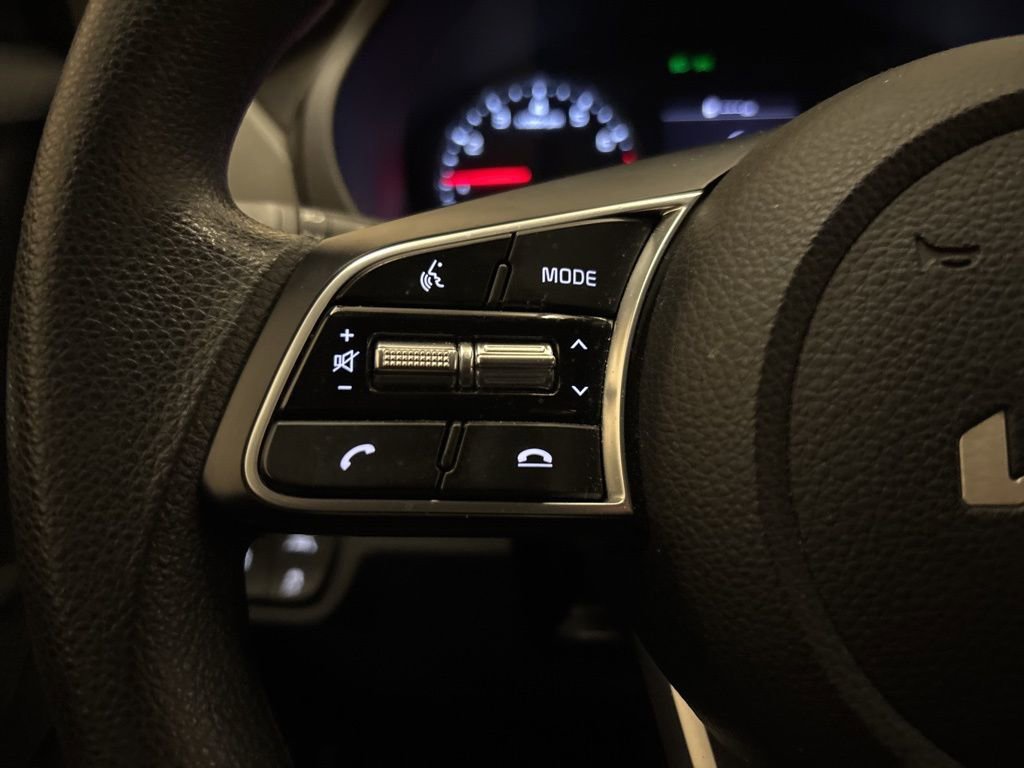 Used 2023 Kia Seltos LX image 16