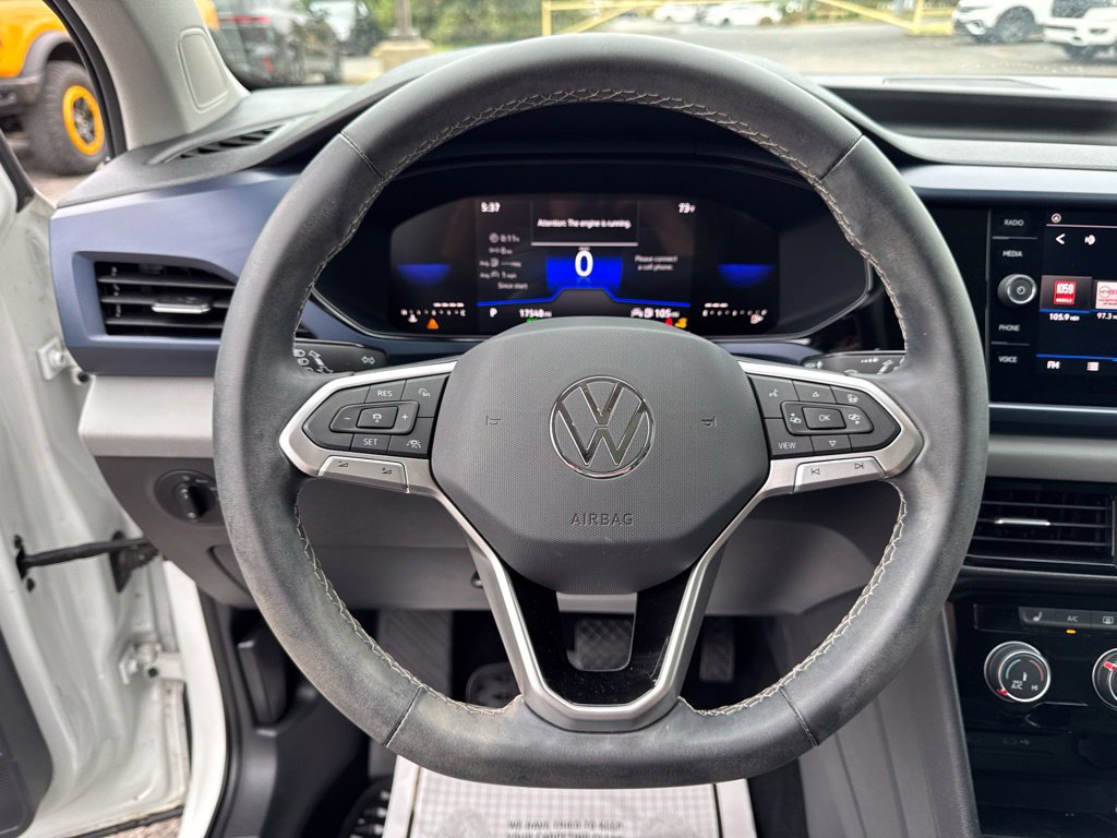 Used 2023 Volkswagen Taos SE w/ Panoramic Sunroof Package FWD image 14