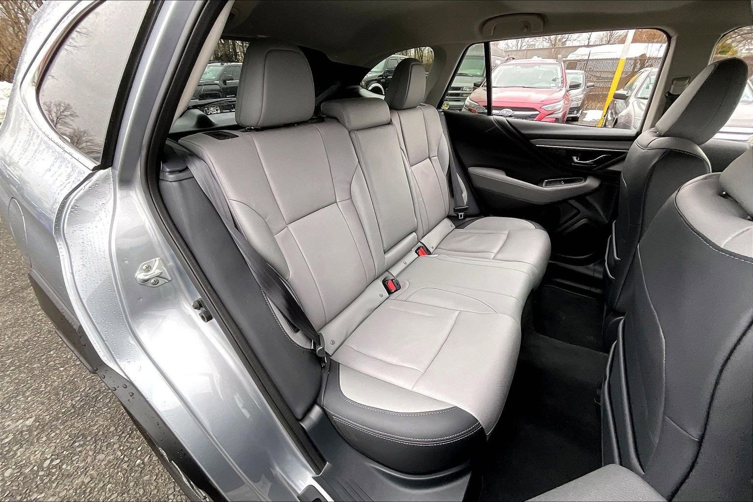 Certified 2025 Subaru Outback Limited w/ Popular Package #2 image 18