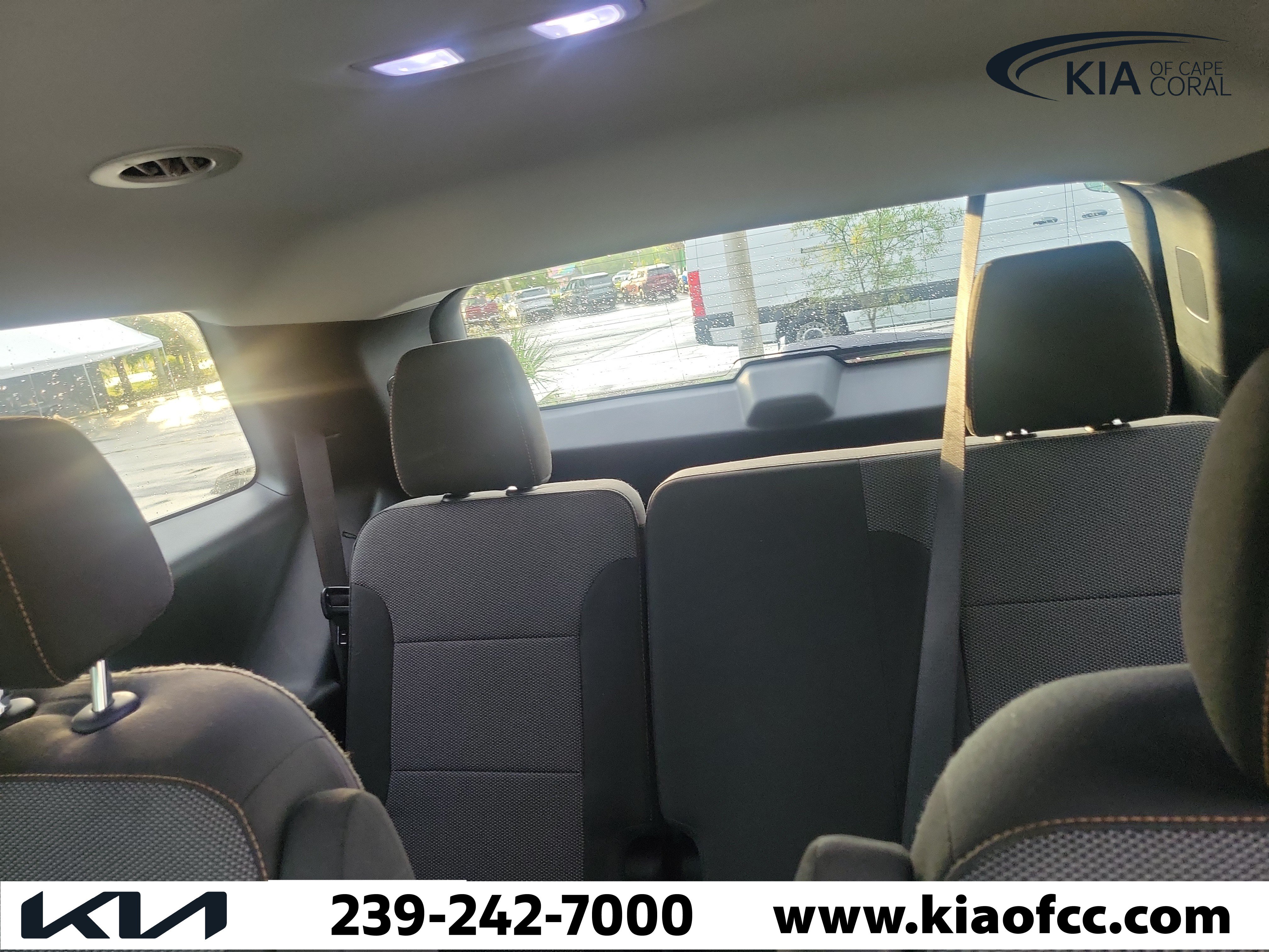 Used 2019 Chevrolet Traverse LT FWD image 16