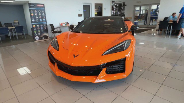 Used 2023 Chevrolet Corvette Z06 image 3