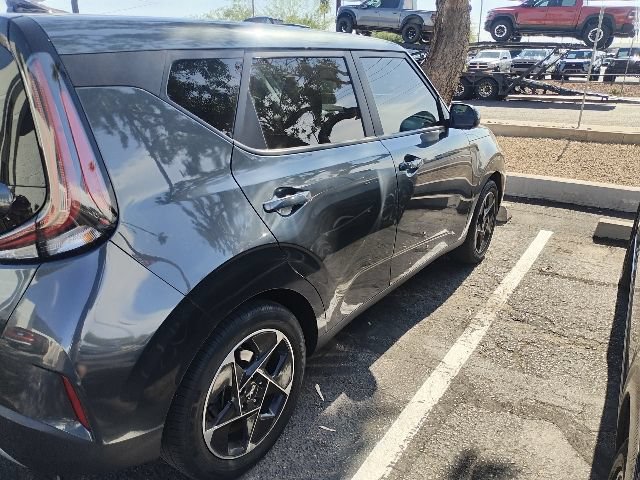 Certified 2023 Kia Soul EX FWD image 18