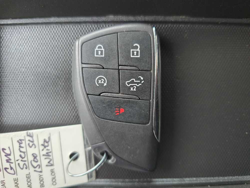 Used 2023 GMC Sierra 1500 SLE image 23
