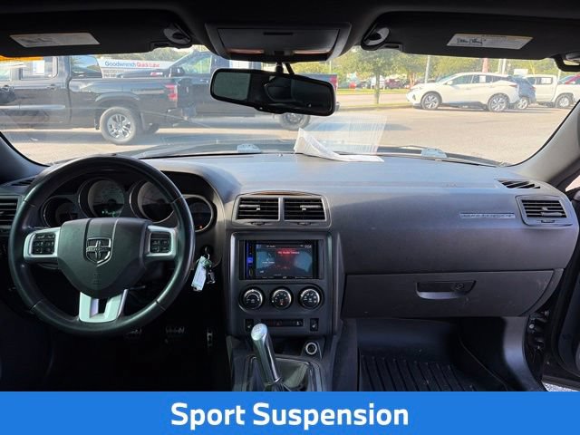 Used 2014 Dodge Challenger R/T RWD image 19