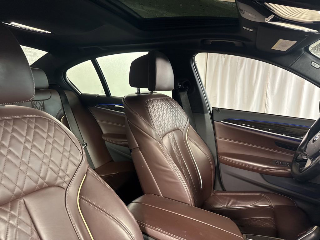 Used 2018 BMW 530e xDrive image 11