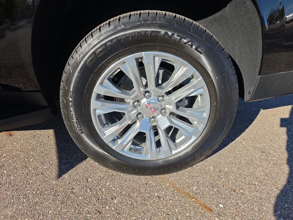 New 2026 GMC Yukon XL Denali w/ LPO, Floor Liner Package AWD/4WD image 34
