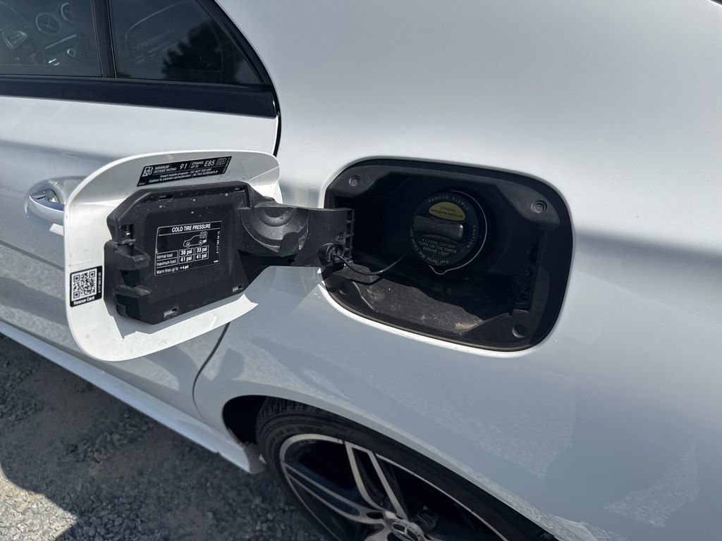 Used 2019 Mercedes-Benz CLA 250 4MATIC image 11