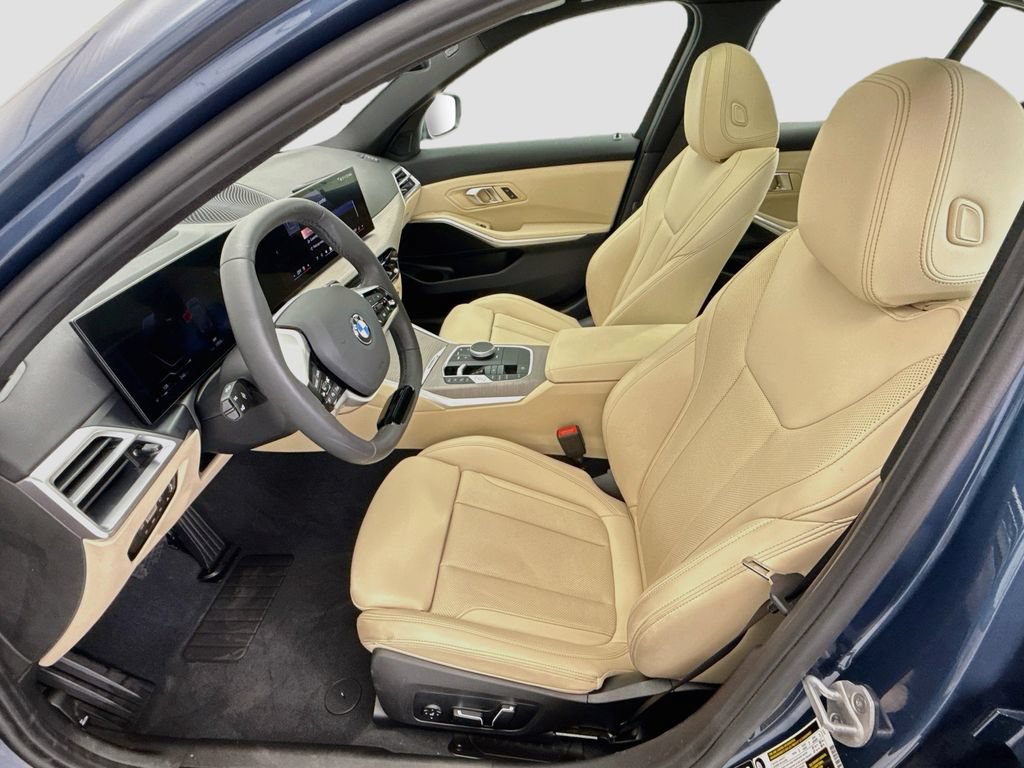 Certified 2025 BMW 330i xDrive Sedan w/ Premium Package AWD/4WD image 18