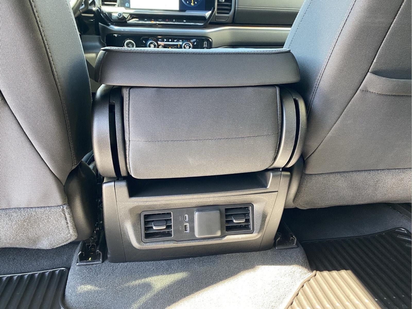 Used 2024 Chevrolet Silverado 1500 LT AWD/4WD image 25