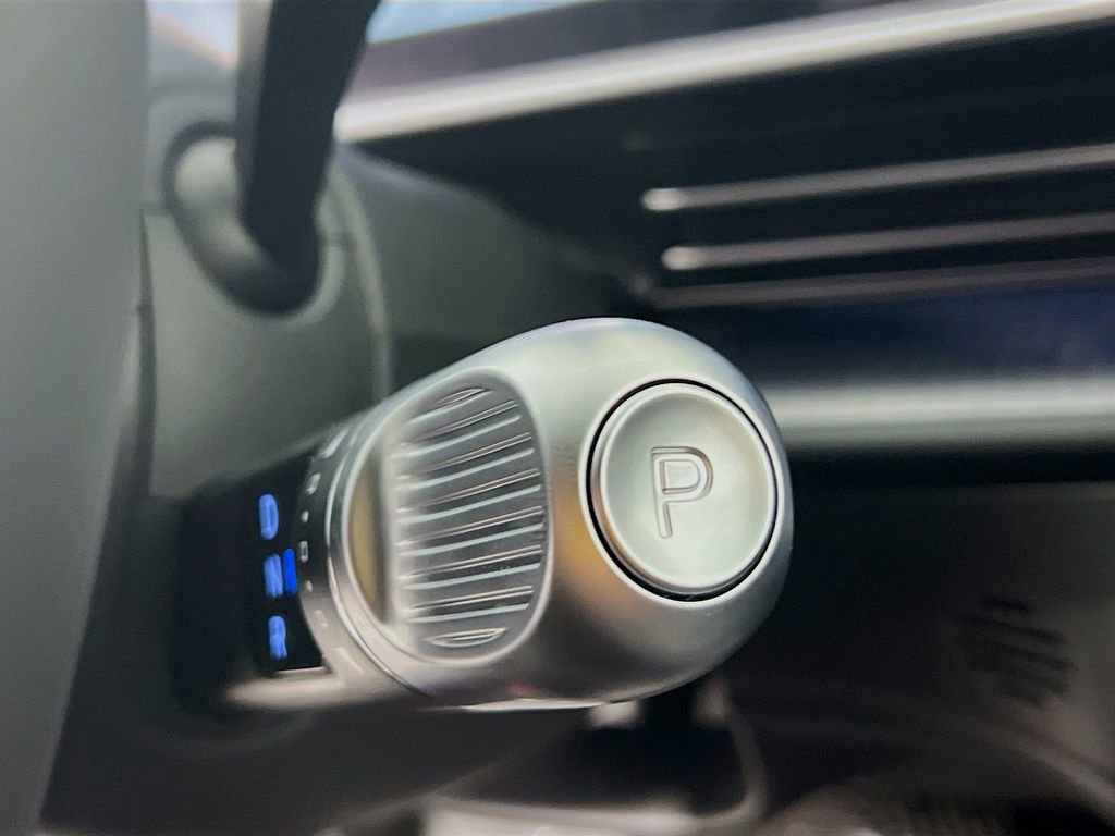 New 2025 Hyundai Ioniq 6 SE AWD/4WD image 15