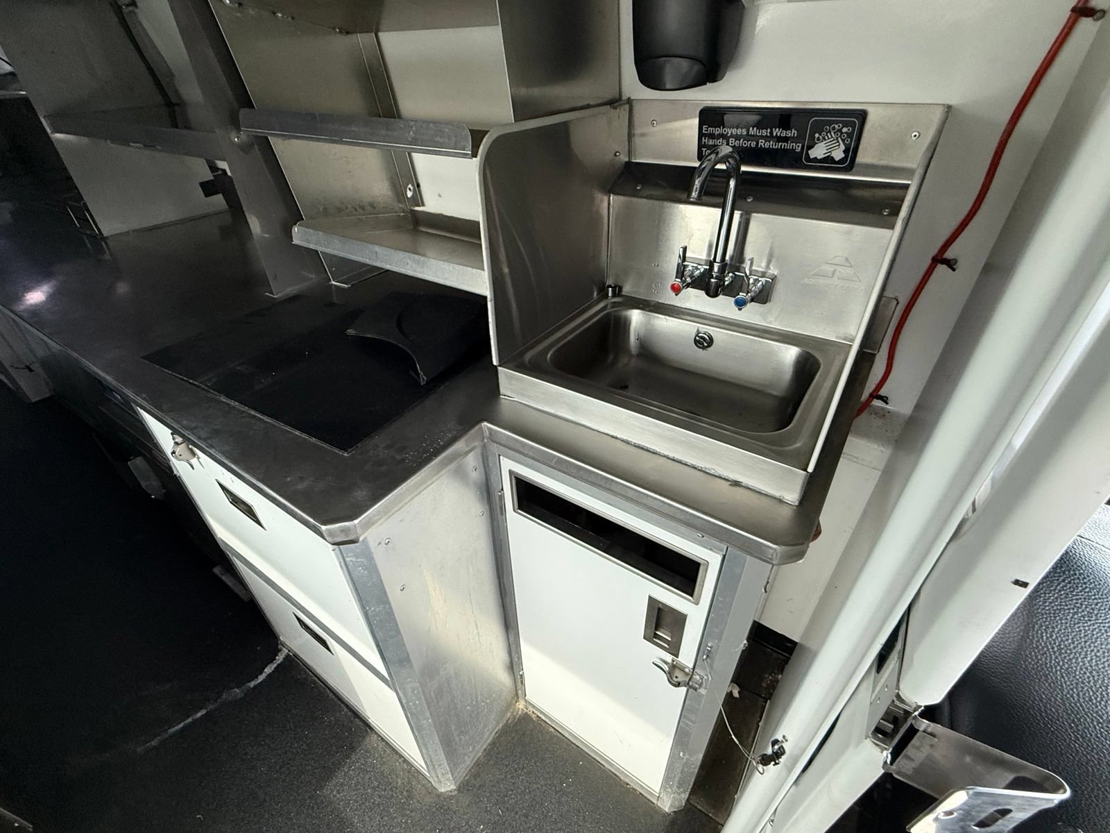 Used 2021 Mercedes-Benz Sprinter 4500 image 21