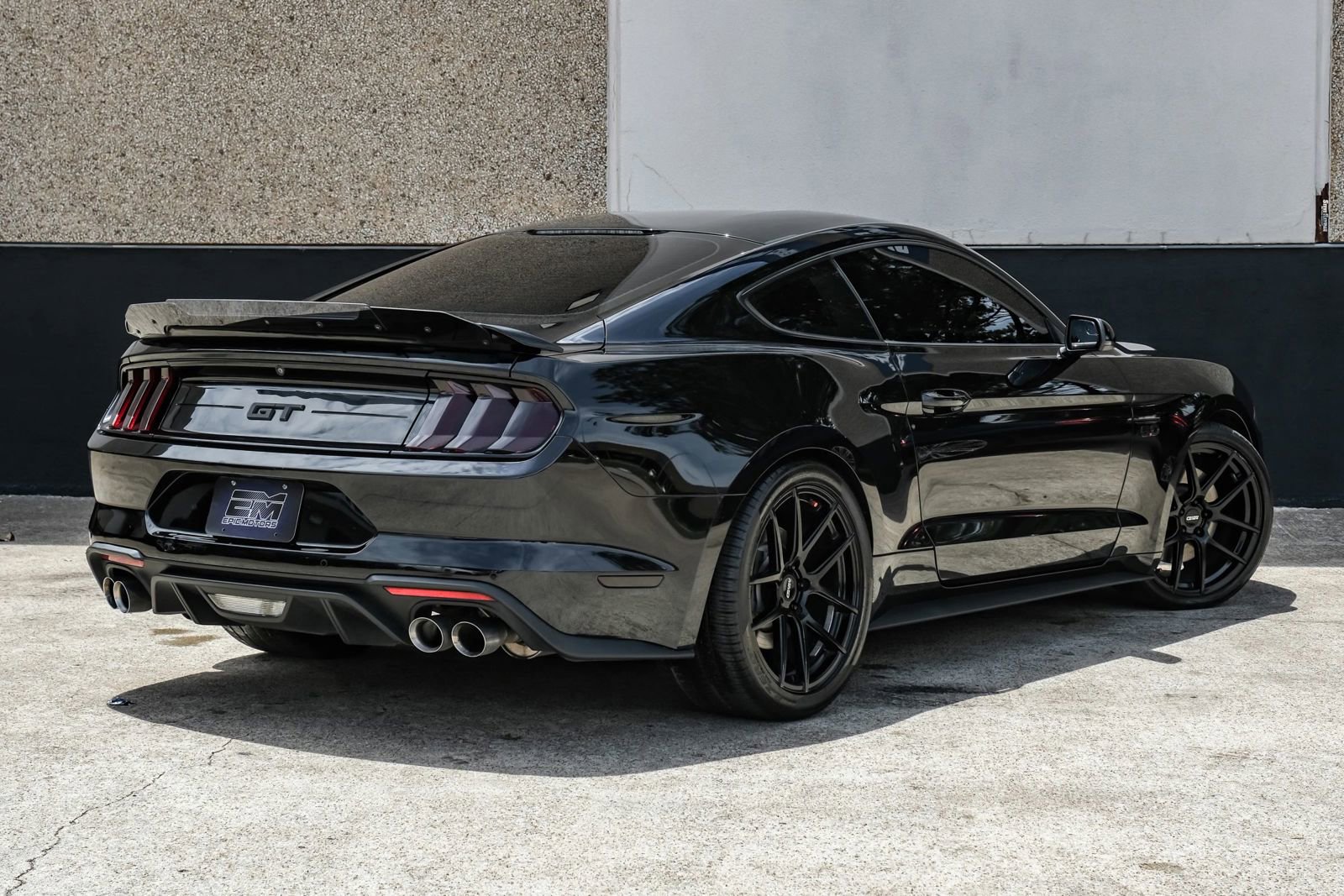 Used 2018 Ford Mustang GT RWD image 9