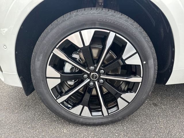 Used 2026 Volvo XC60 B5 Plus w/ Protection Package Premier image 34