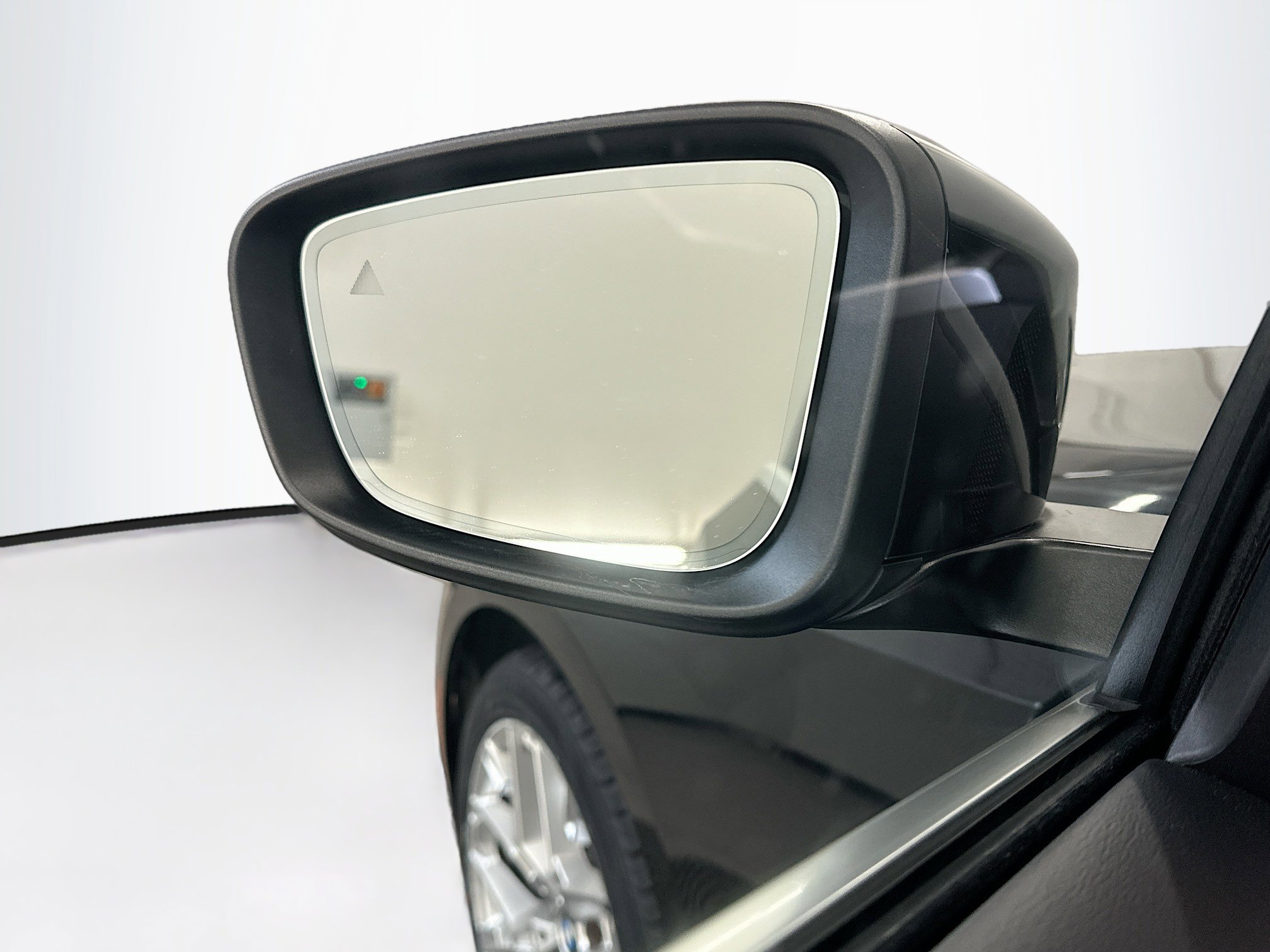 Used 2025 BMW 330i xDrive 330i xDrive image 16