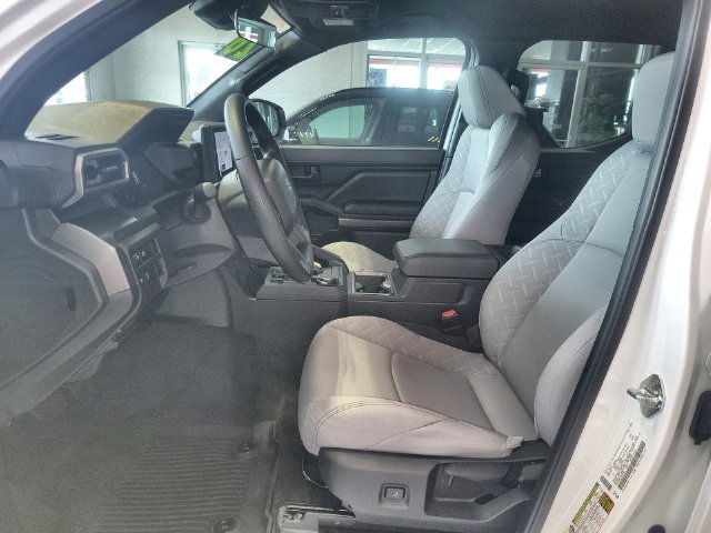 Used 2026 Toyota Tacoma SR5 AWD/4WD image 12